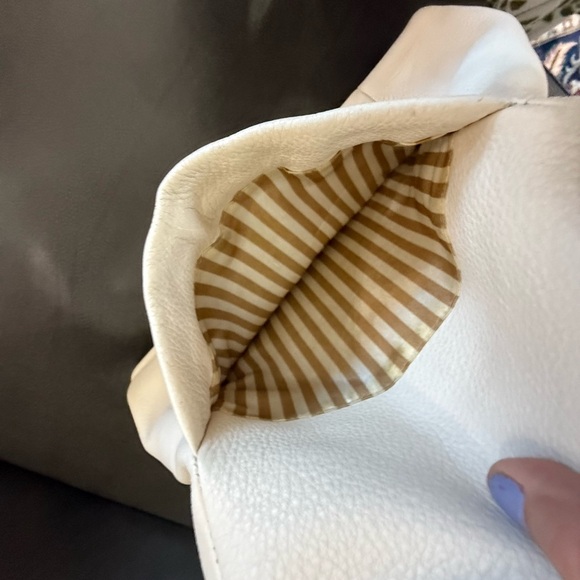 Kate Spade Cream Shoulder Bag - Picture 15 of 15